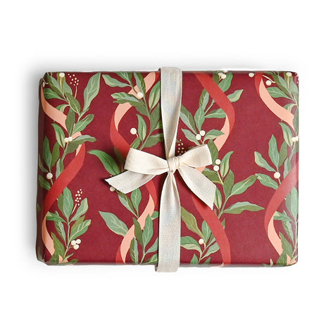 Ribbon Laurel Wrap